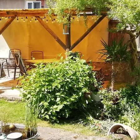 Vip-Zelten Im Garten - Camping Weischlitz ภายนอก รูปภาพ
