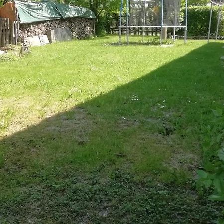 Vip-Zelten Im Garten - Camping Weischlitz ภายนอก รูปภาพ