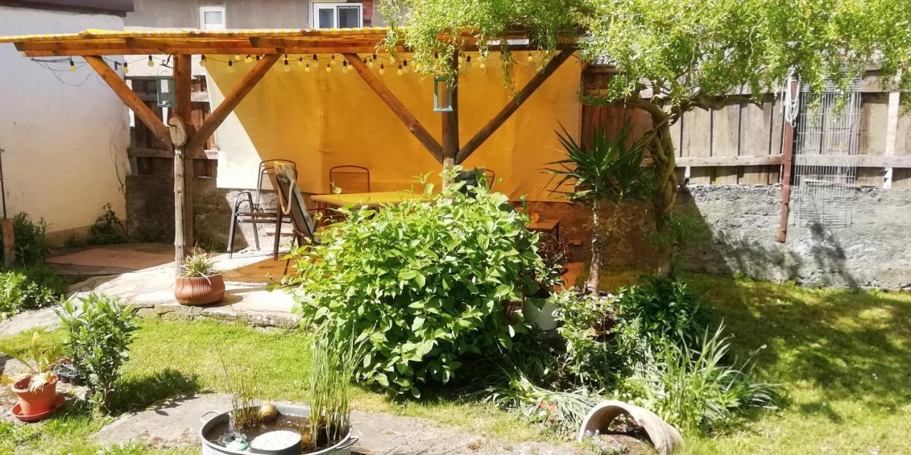 Vip-Zelten Im Garten - Camping Weischlitz ภายนอก รูปภาพ